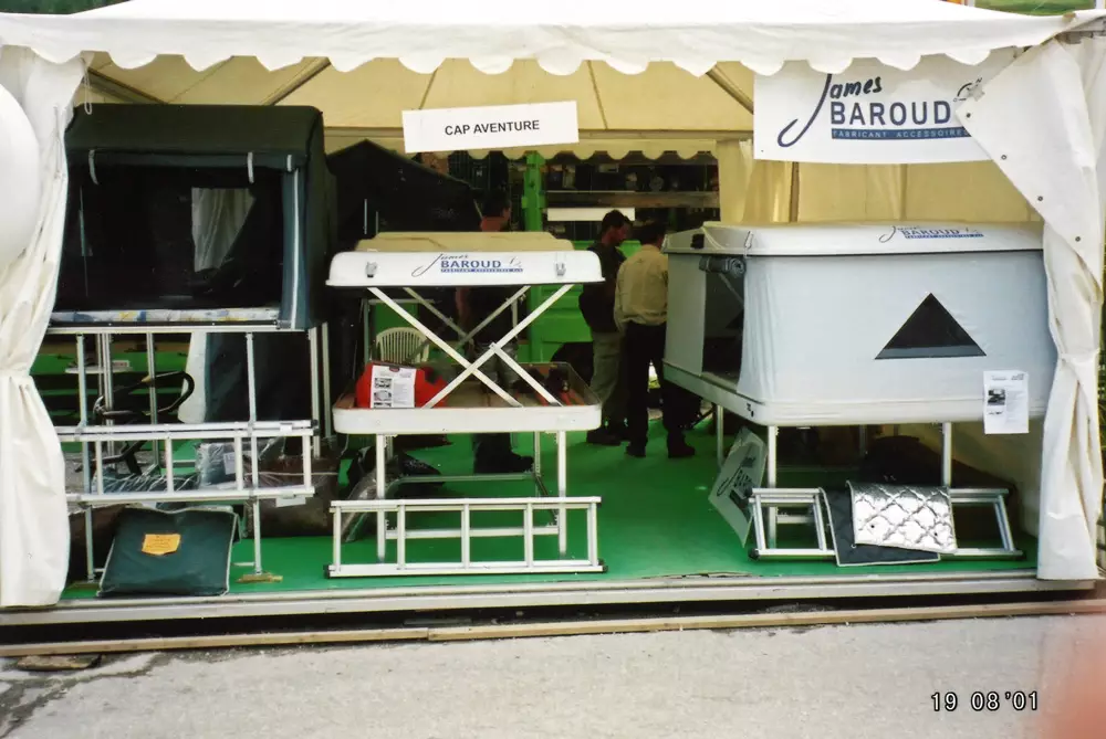 First fair to showcase the James Baroud rmodelsooftop tent 