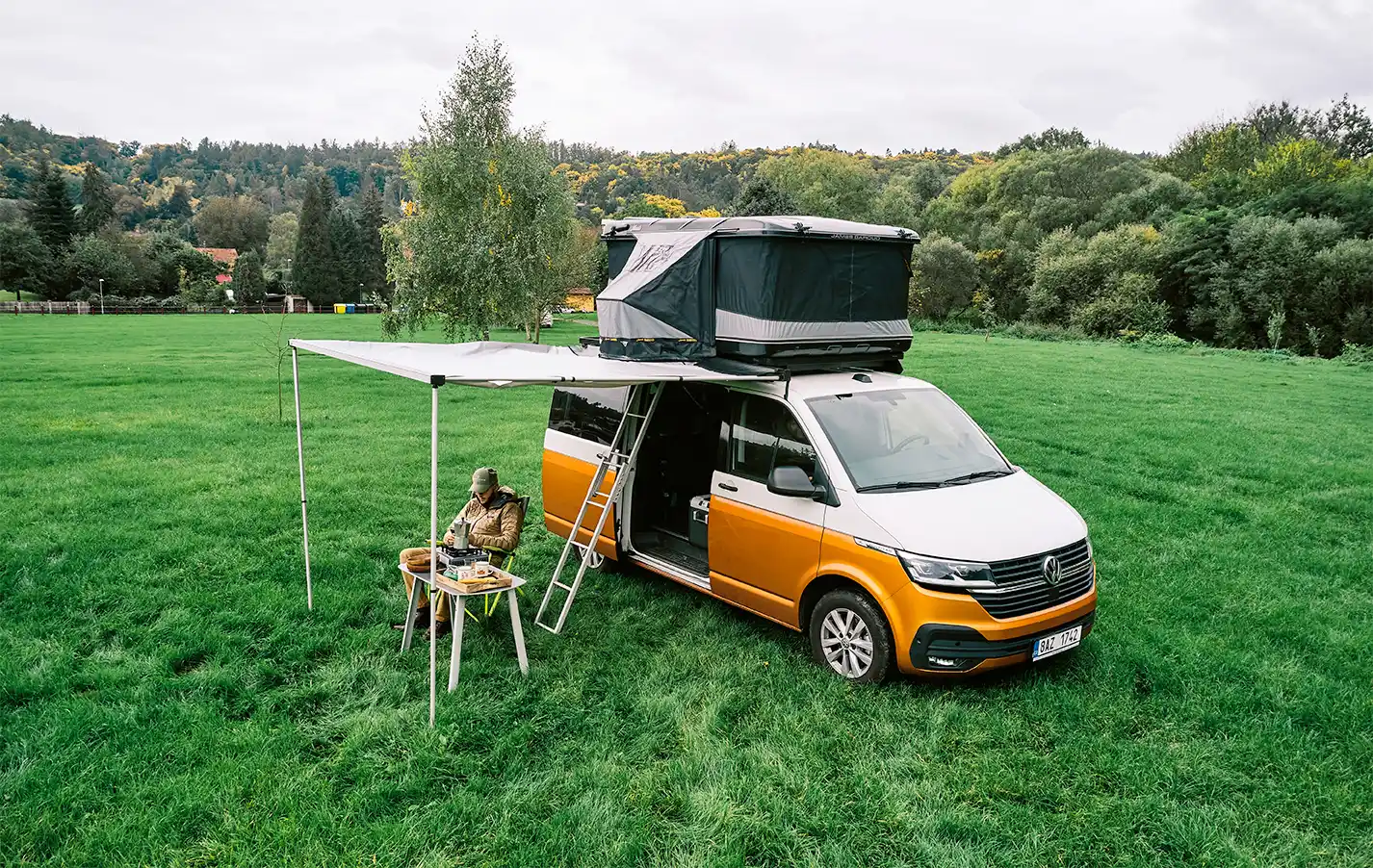 Camping with a rooftop tent to minimize environmental impact