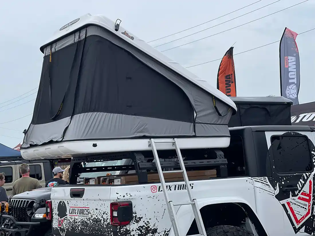 Hard Shell James Baroud rooftop tent