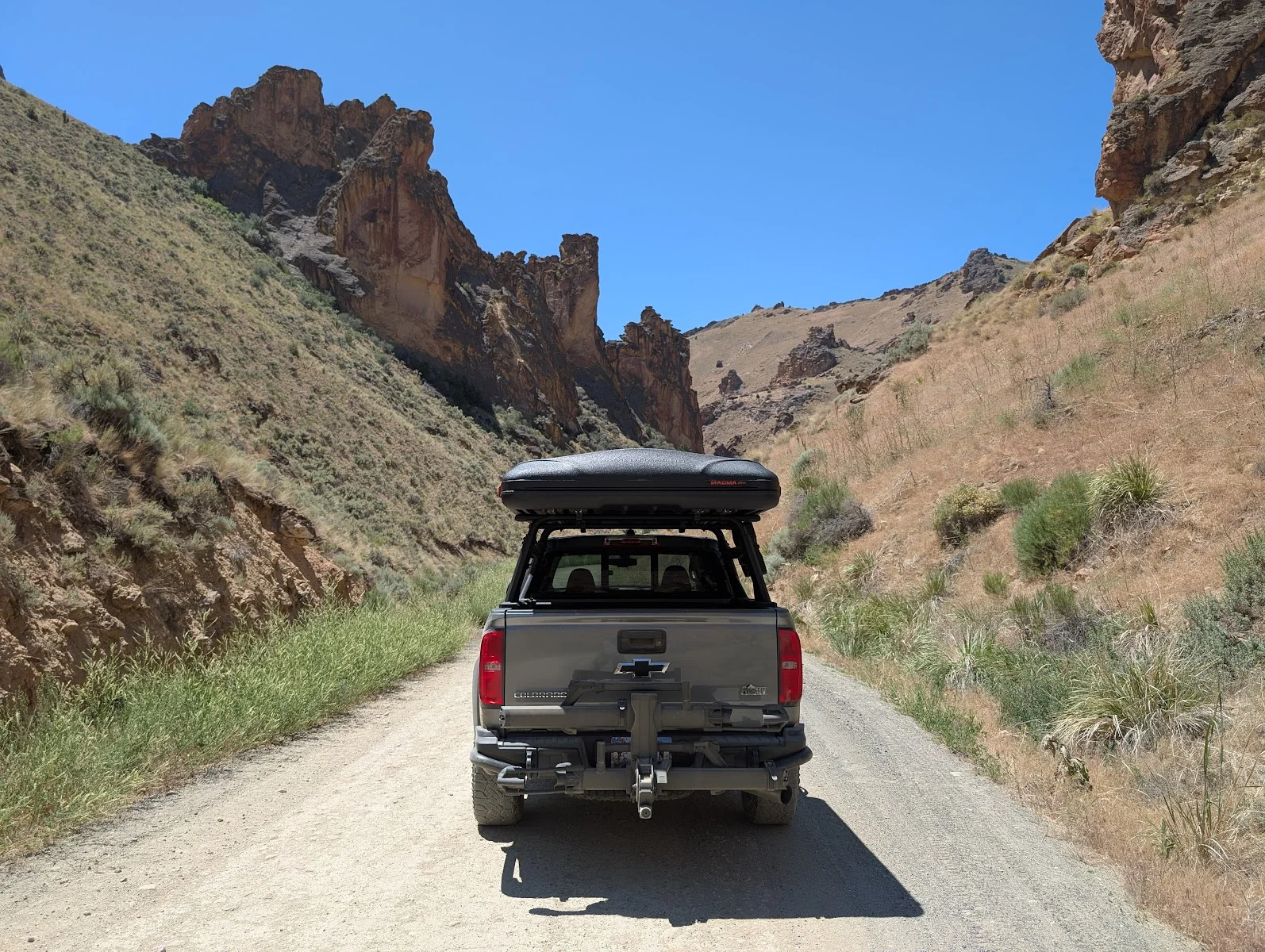 The rear of David's Colorado ZR2 with the Magma closed on top