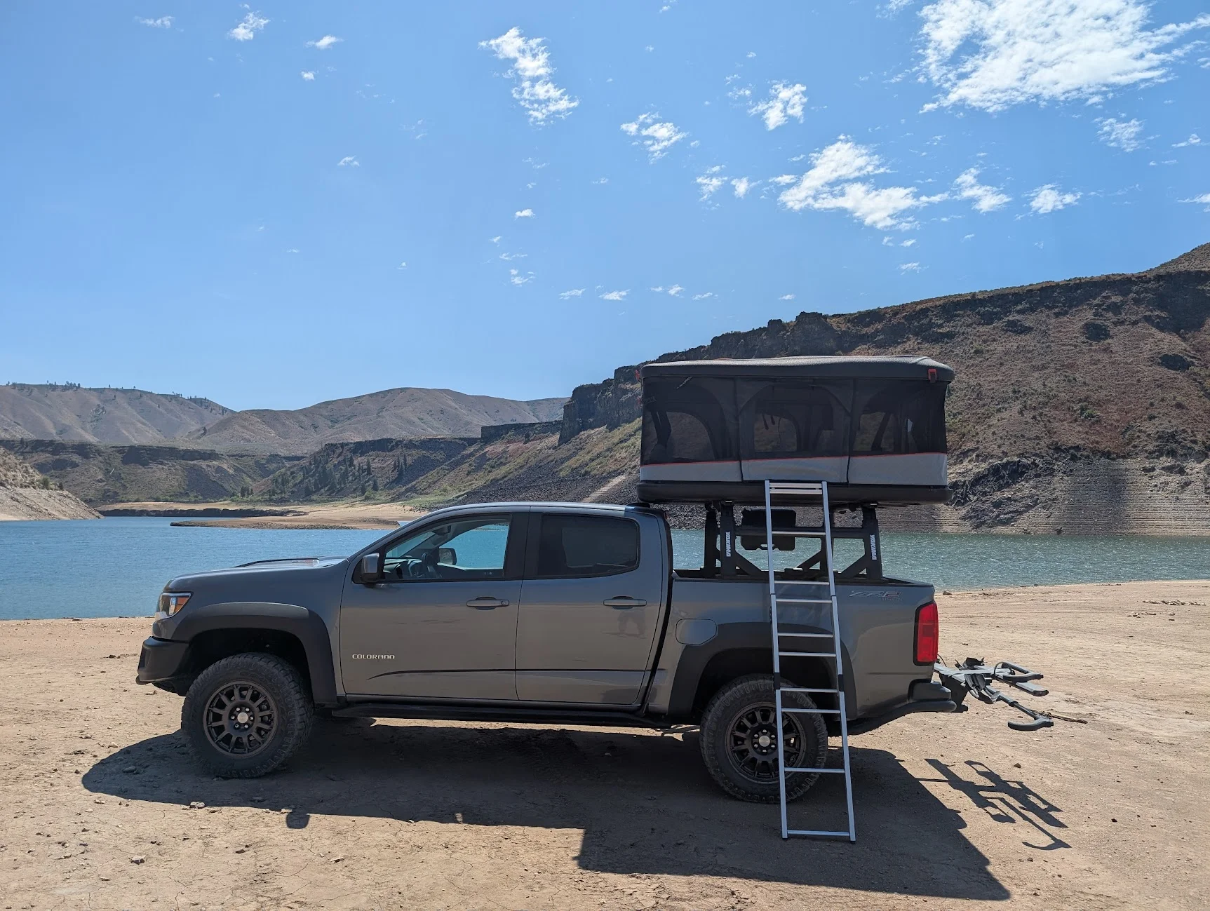 The rear of David's Colorado ZR2 with the Magma closed on top